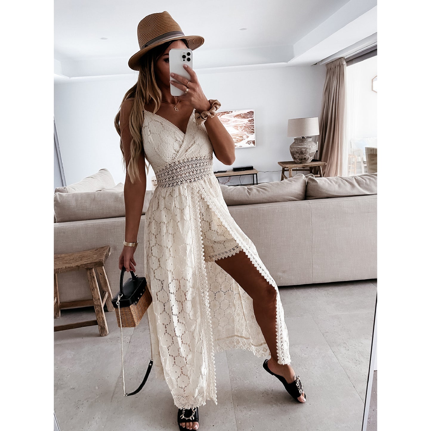LÉANA – Combinaison été femme à fines bretelles couture tendance & dos nu