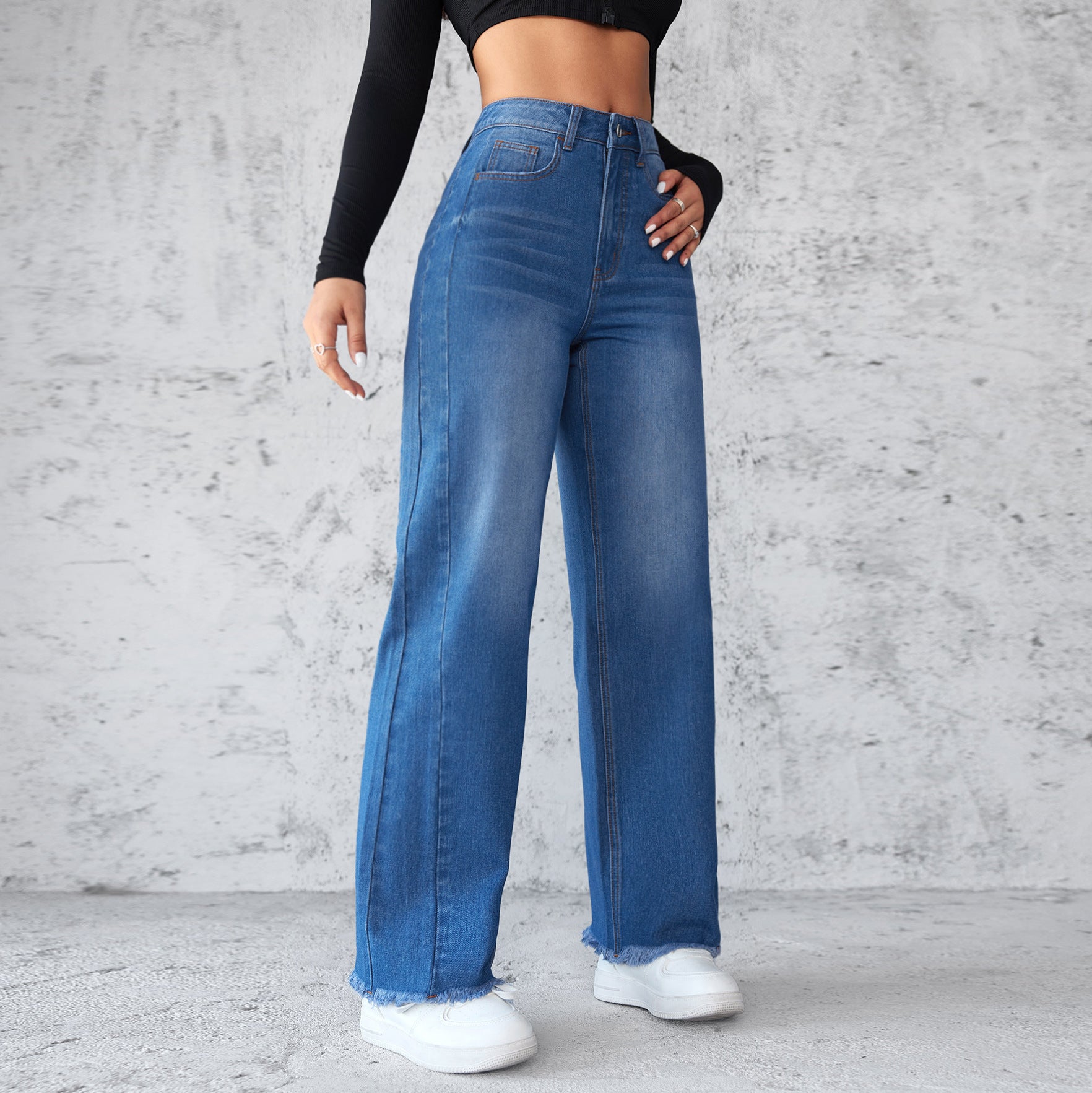 Jean taille haute femme – Coupe large et confortable avec poches