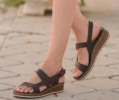 Sandales à talon moyen pour femme – Design élégant et confort supérieur
