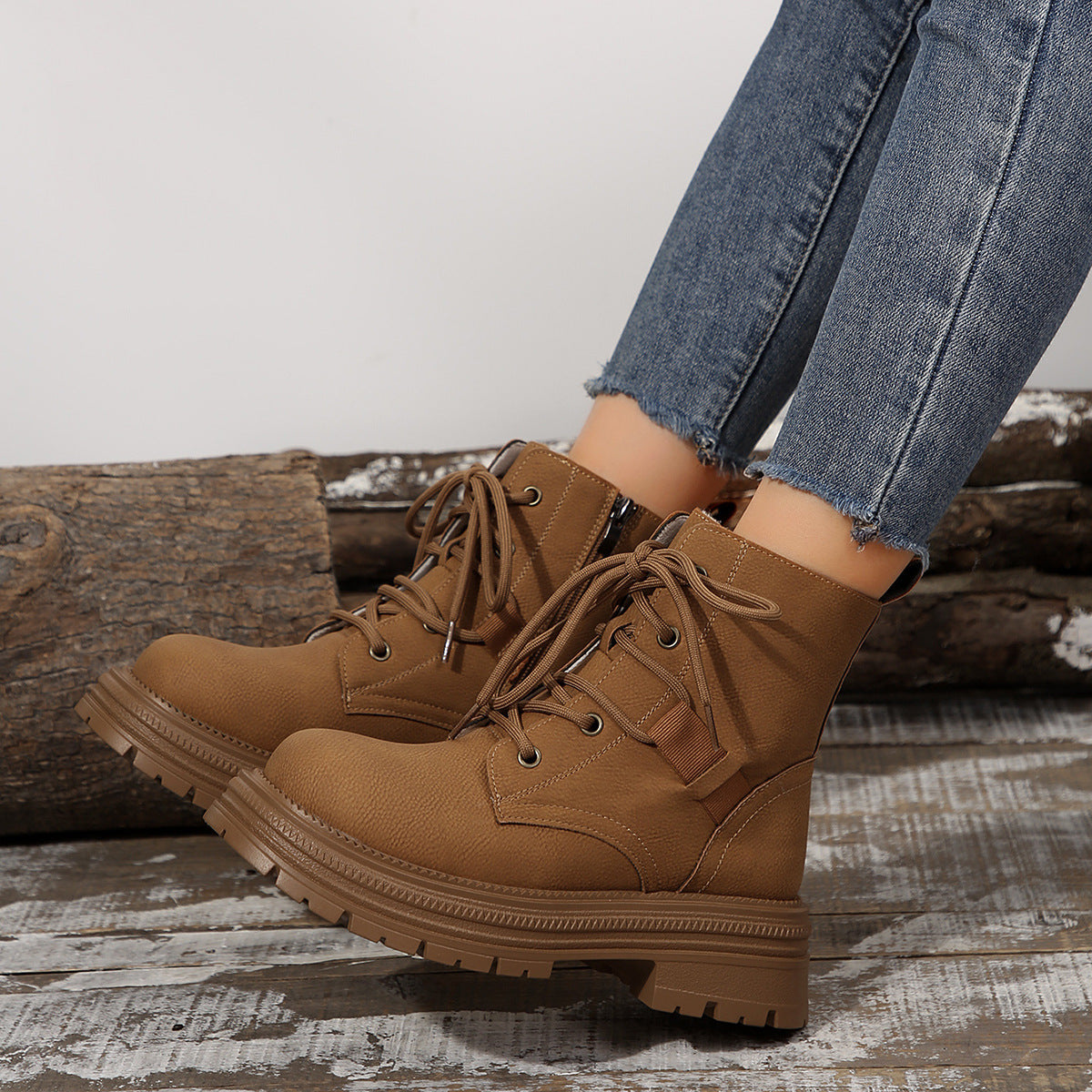 SILA - Bottines à talon carré lacées