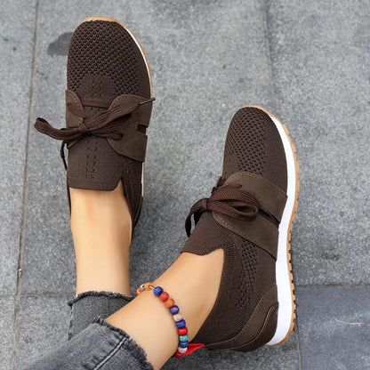 Chaussures plates à lacets pour femme – Mesh respirant et semelle compensée pour confort et style
