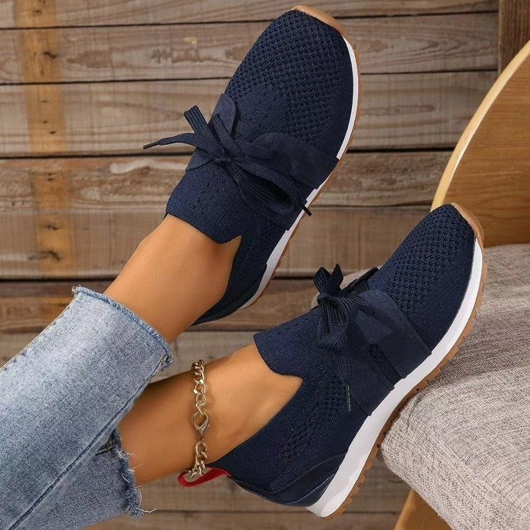 Chaussures plates à lacets pour femme – Mesh respirant et semelle compensée pour confort et style
