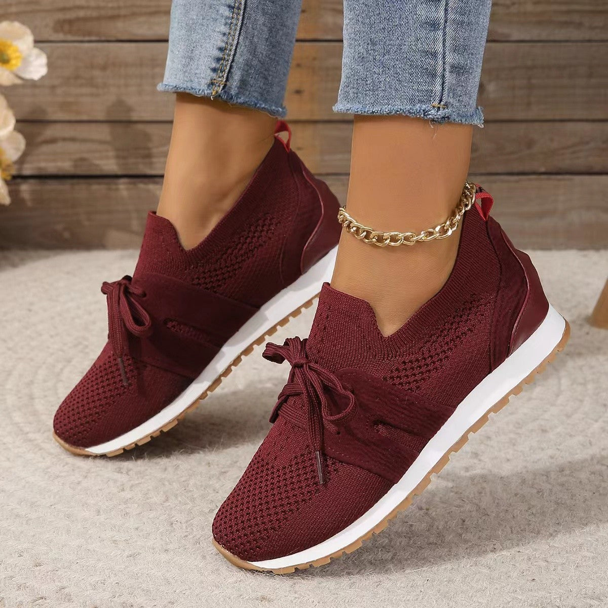 Chaussures plates à lacets pour femme – Mesh respirant et semelle compensée pour confort et style

